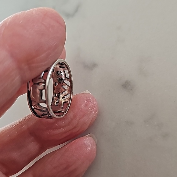 Steling Elephant Ring - Picture 2 of 2